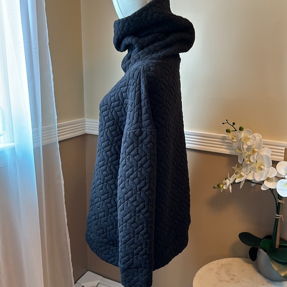 Gap funnel neck quilted sweatshirt (read description) - Picture 4 of 8